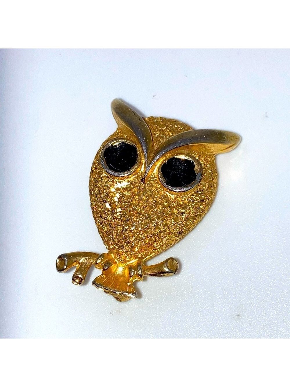 Vtg Gold Tone Black Enamel Eyes Owl Brooch Unamrked 1.5”